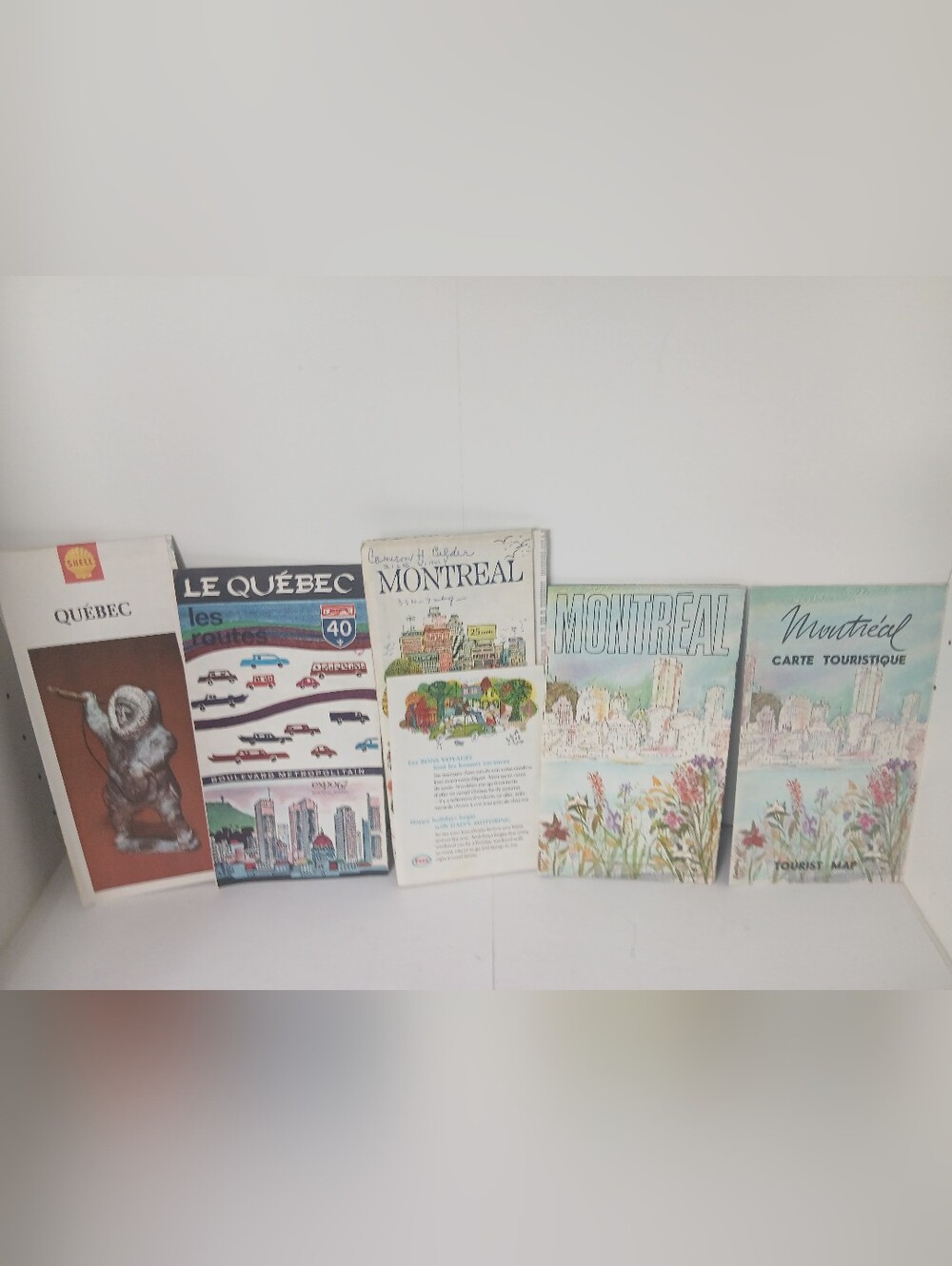Vintage Montreal & Quebec Tourist Guides And Maps